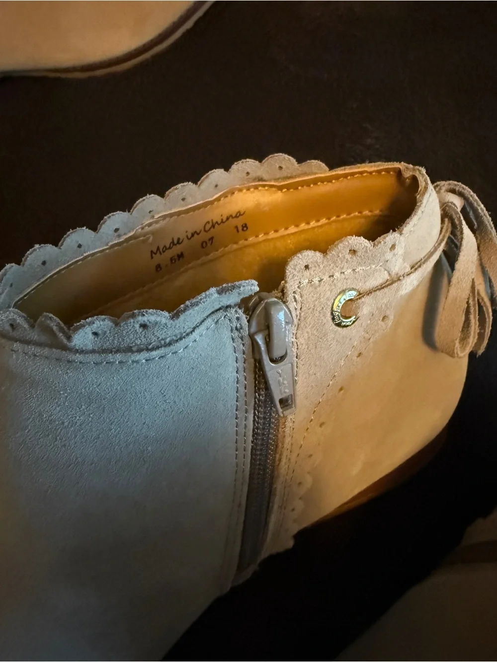Women's Scalloped Zip Ankle Boots in Light Beige/Cream